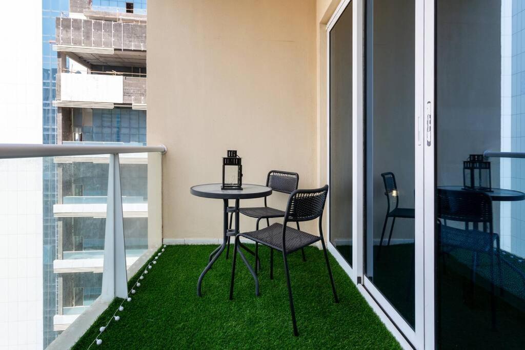 Lake View Jlt - Lovely Apartment In ドバイ エクステリア 写真
